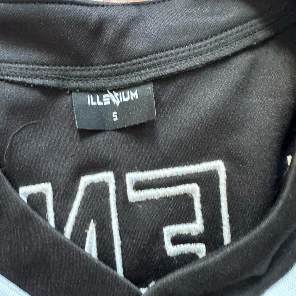 EUC Original Electric Family Illenium black baseball jersey unisex size small - Picture 3 of 4